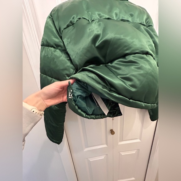 7 For All Mankind Crop Puffer Coat Women’s Size Medium - Picture 10 of 10